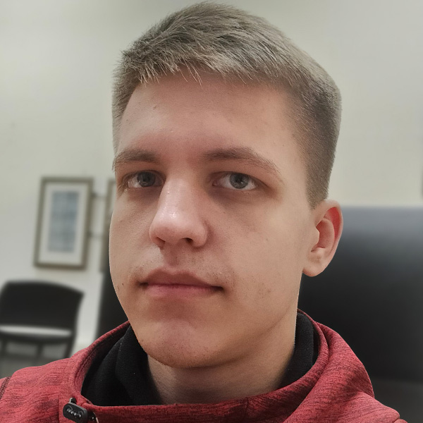 Роман Беляев